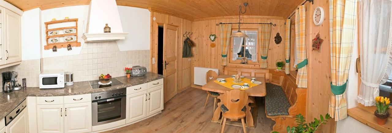 Landhaus Schiestl Mayrhofen Bagian luar foto