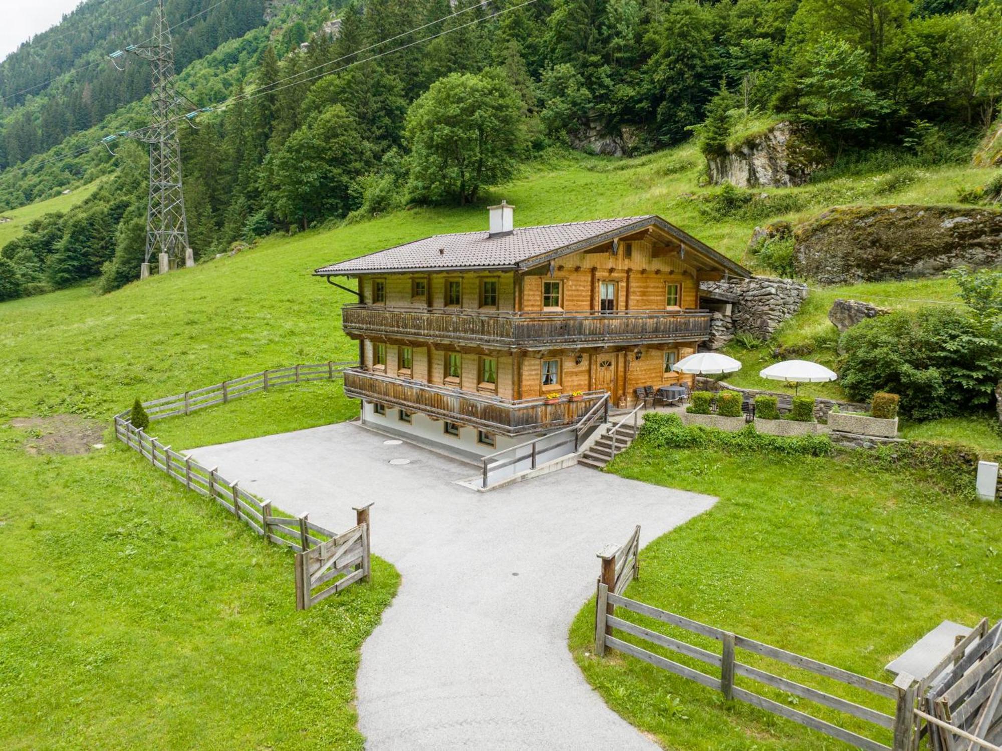 Landhaus Schiestl Mayrhofen Bagian luar foto
